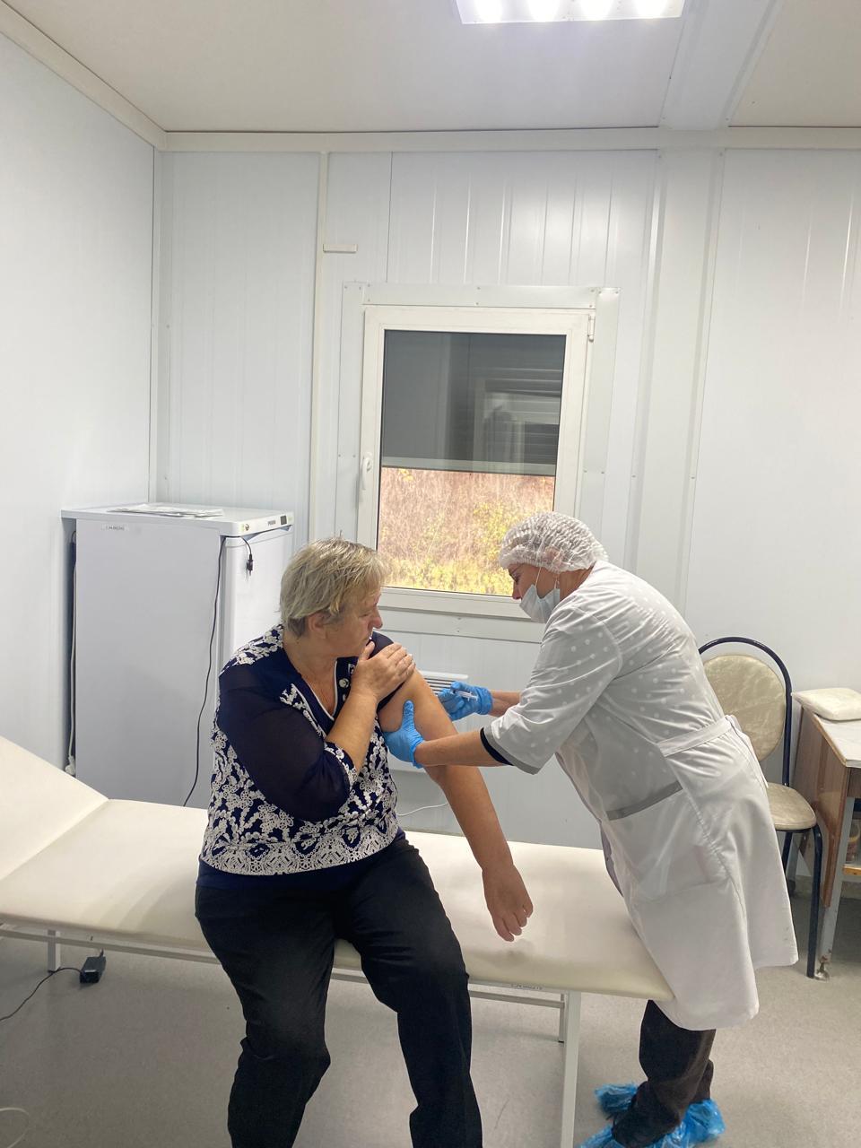 В Белинской районной больнице продолжается вакцинация от гриппа.